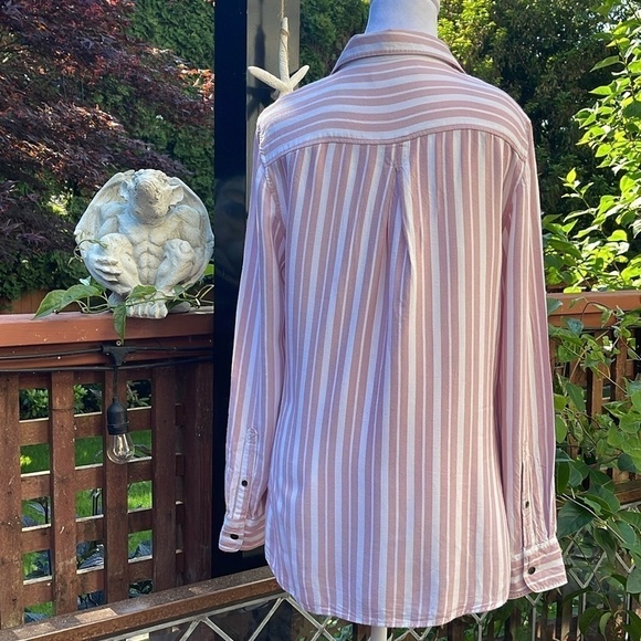Jachs Girlfriend S long sleeve pink & white button up shirt with front pocket - Picture 3 of 6